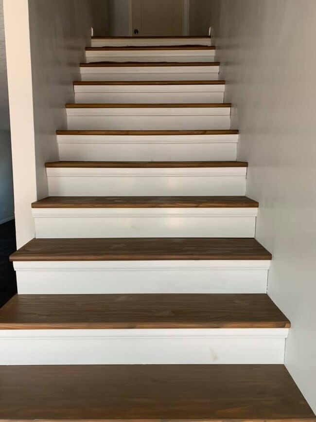 Building Photo - Laurel Flats LLC.