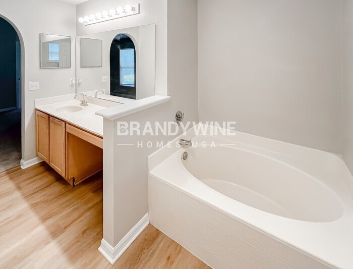 Building Photo - 4396 Marsh Hawk Dr S