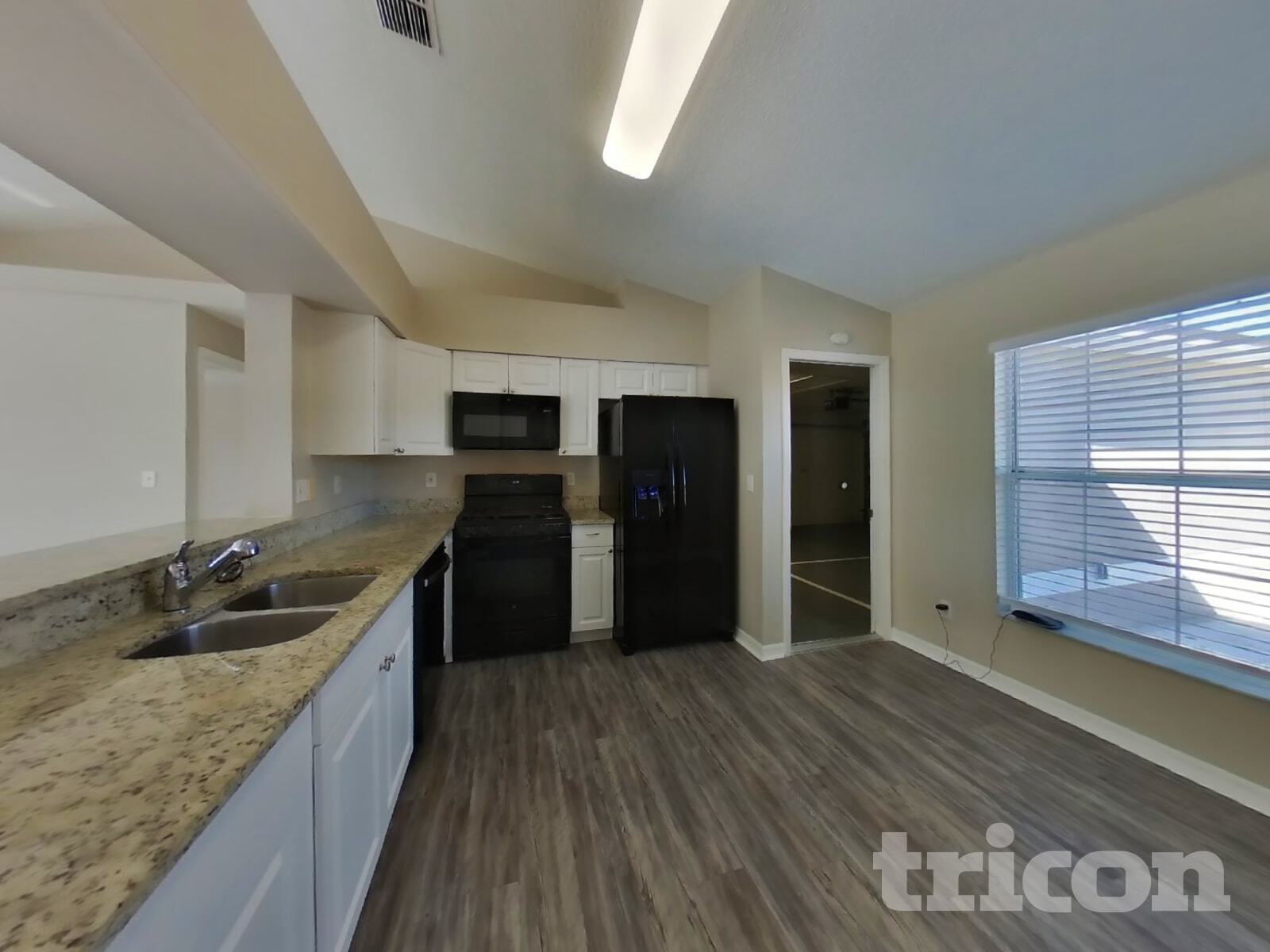 Building Photo - 15201 Margaux Dr