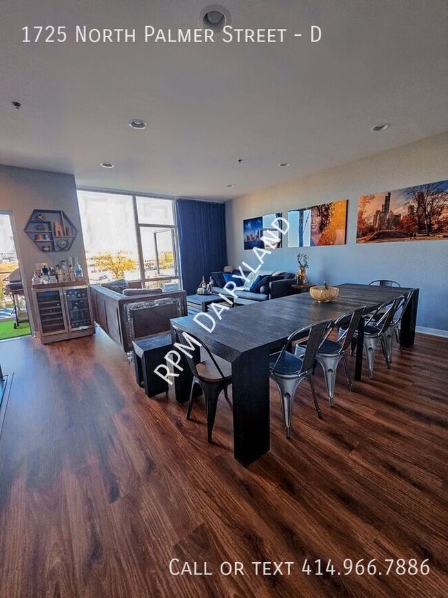 Building Photo - 1725 N Palmer St