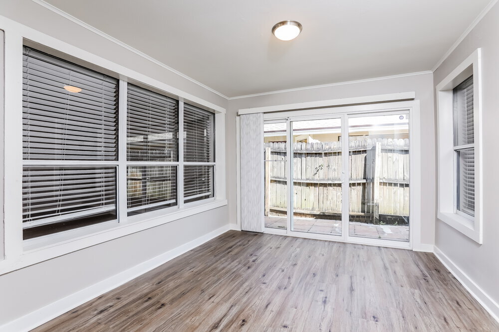 Building Photo - 3304 S St Lucie Dr