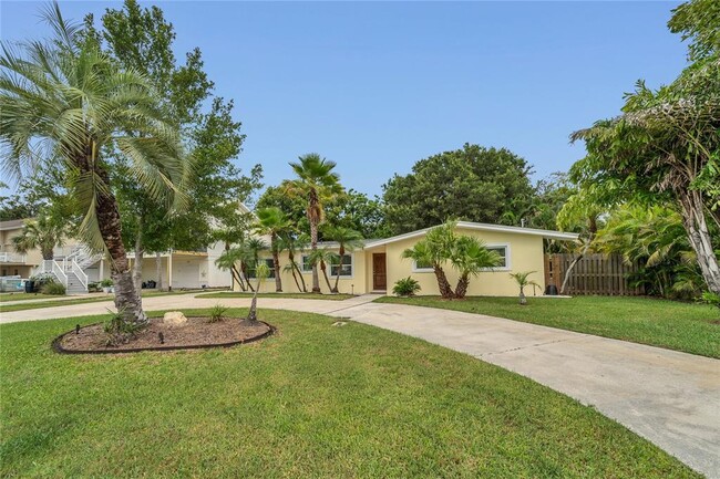 Building Photo - 312 Lagoon Dr