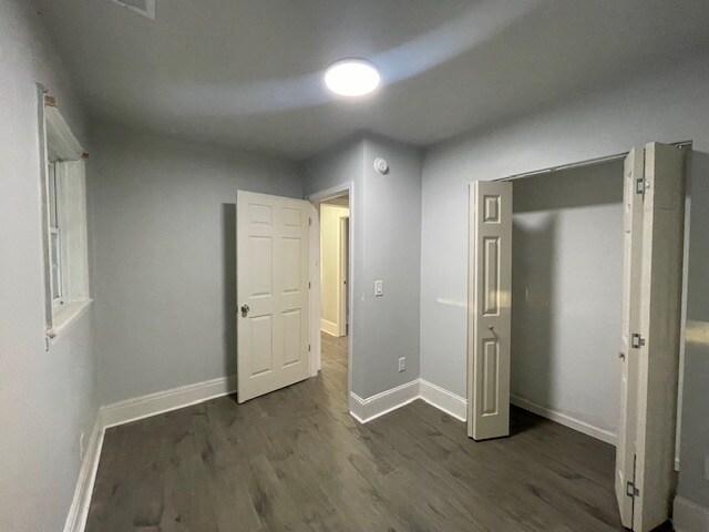 Building Photo - 118 Bermuda Ave