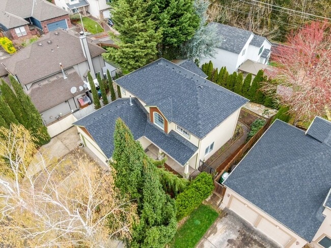 Building Photo - 16044 SE Flavel Dr