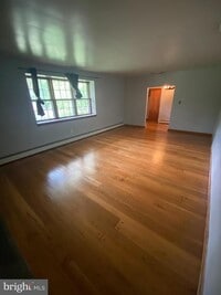 Building Photo - 1002 Windsor Ave