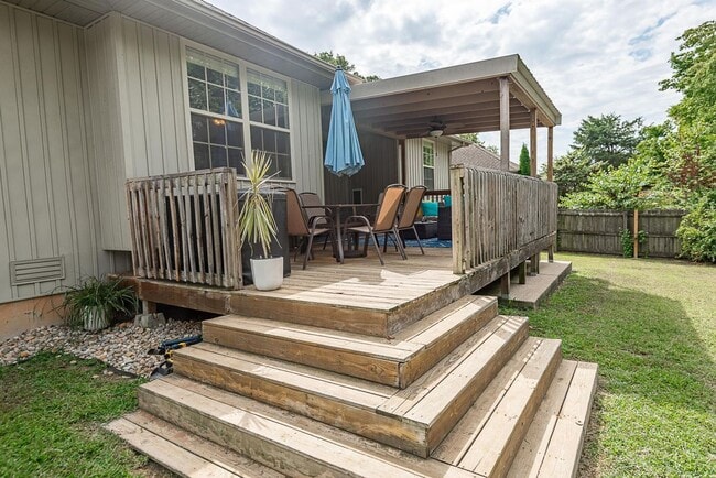 Building Photo - 4 Bedroom | 2 Bathroom | 2 Car Garage | Ba...