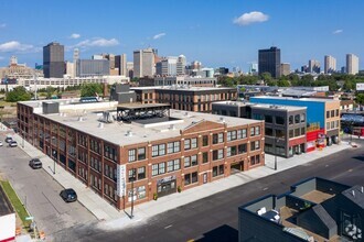 Building Photo - The Checker Building