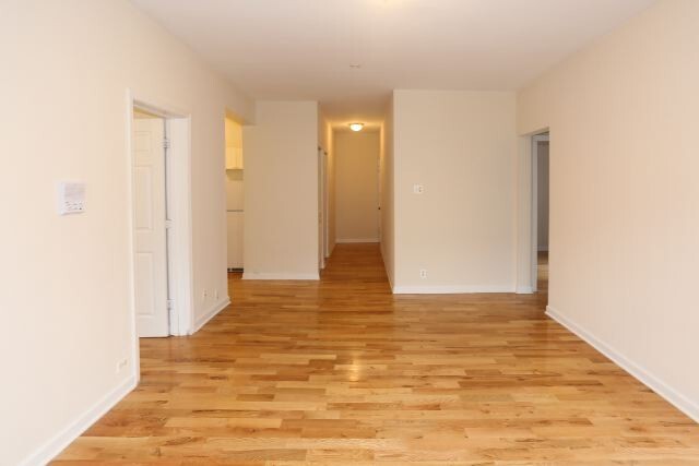 Building Photo - 3720 N Pine Grove Ave