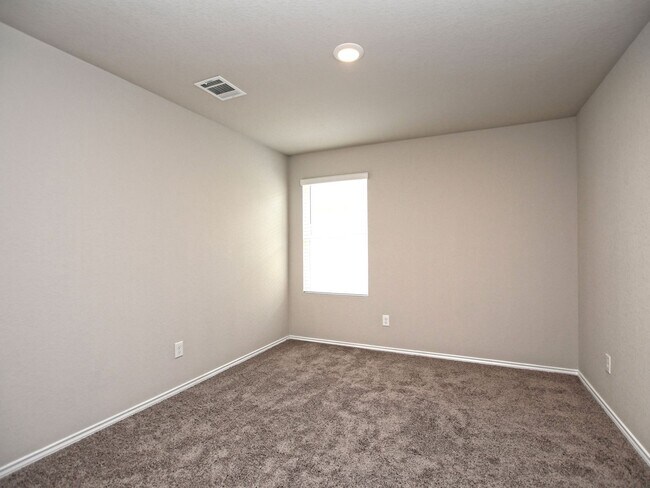 Building Photo - 3 BR/2 BA - Waterwheel! - SAN ANTONIO