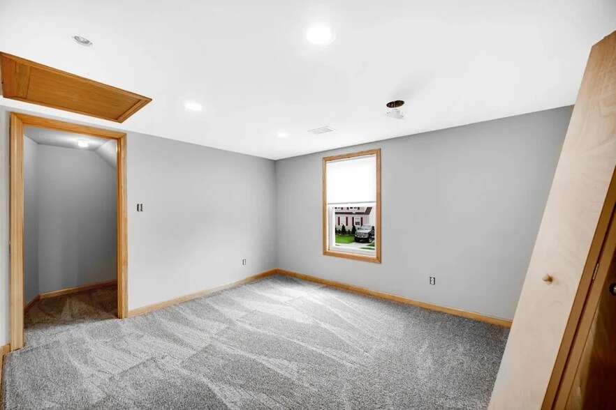 Bedroom 2 - 2nd Floor - 6806 Ridgeland Ave