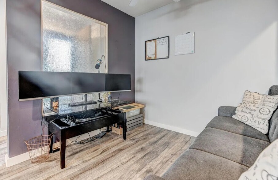 Building Photo - 8027 Caminito de Pizza