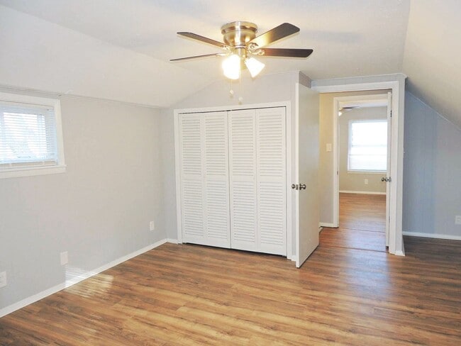 Building Photo - 4 Bed - 2 Full Bath Bungalow for Rent in Willowick!