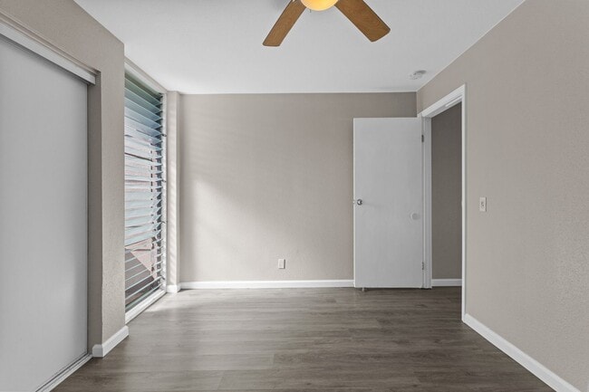 Building Photo - Ocean views from your living room and bedr...