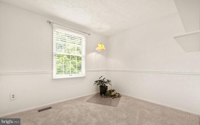 Building Photo - 20321 Watkins Meadow Dr