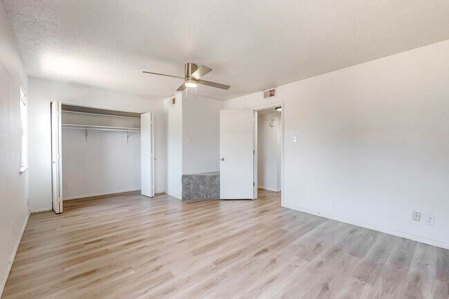 Building Photo - Cozy 3 Bedroom 1.5 Bathroom In NW Albuquerque!