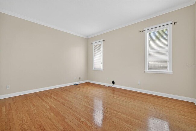 Building Photo - 6827 S Trask St