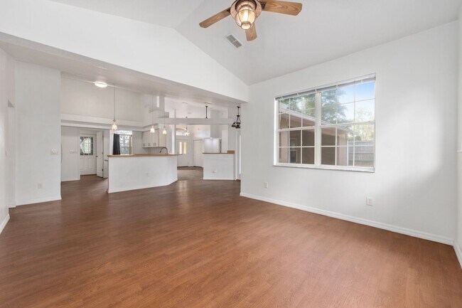 Building Photo - 7860 SW 204th Ave