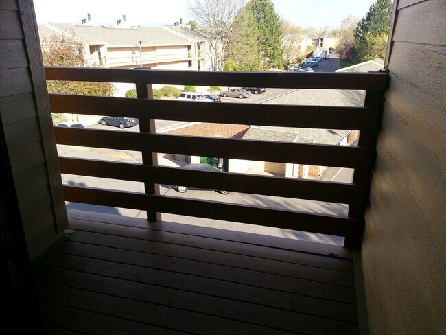 Building Photo - Mountain View 2 Bed 2 Bath 2 Balconies Top Floor Condo-Tons of Amenities