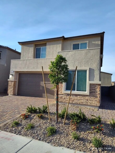 Primary Photo - 8355 Hayden Hills Ave