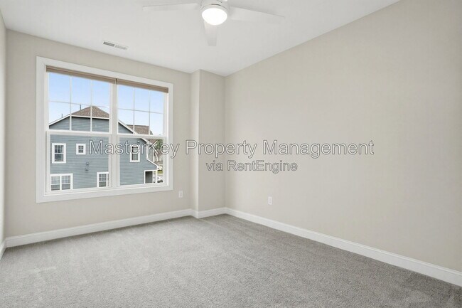 Building Photo - 583 Rowanwood Wy