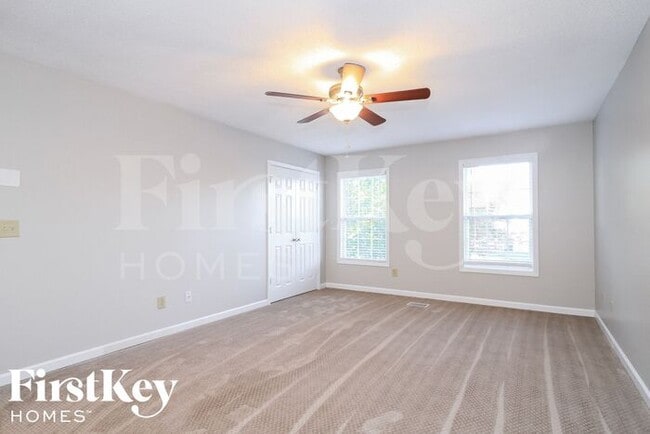 Building Photo - 125 Watercrest Ct