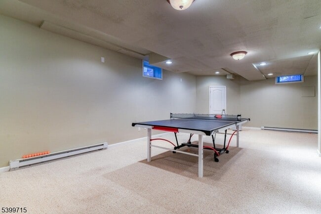 Building Photo - 5 Hidden Valley Way