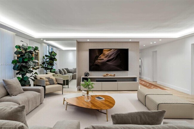 Building Photo - 2301 Collins Ave