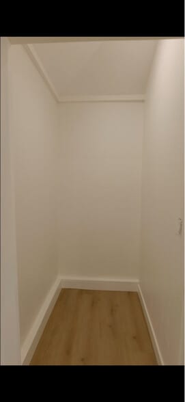 Building Photo - 10548 Stonybrook Ave