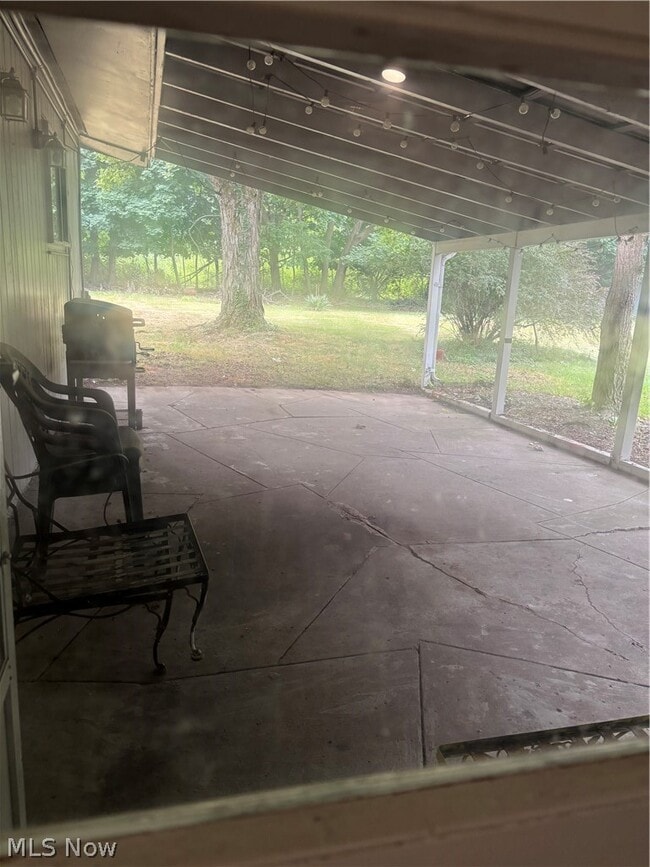 Building Photo - 4992 Horizon Dr