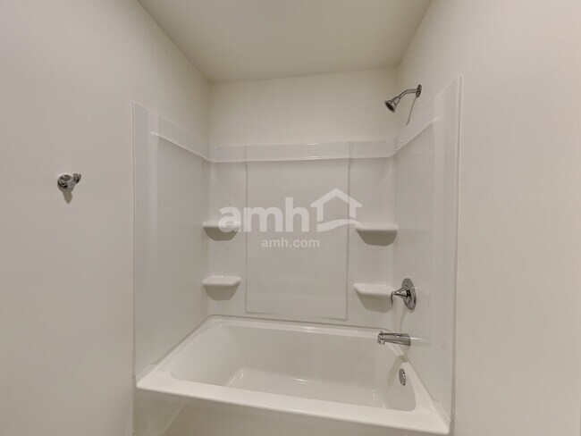 Building Photo - 2003 Windsor Park Ave