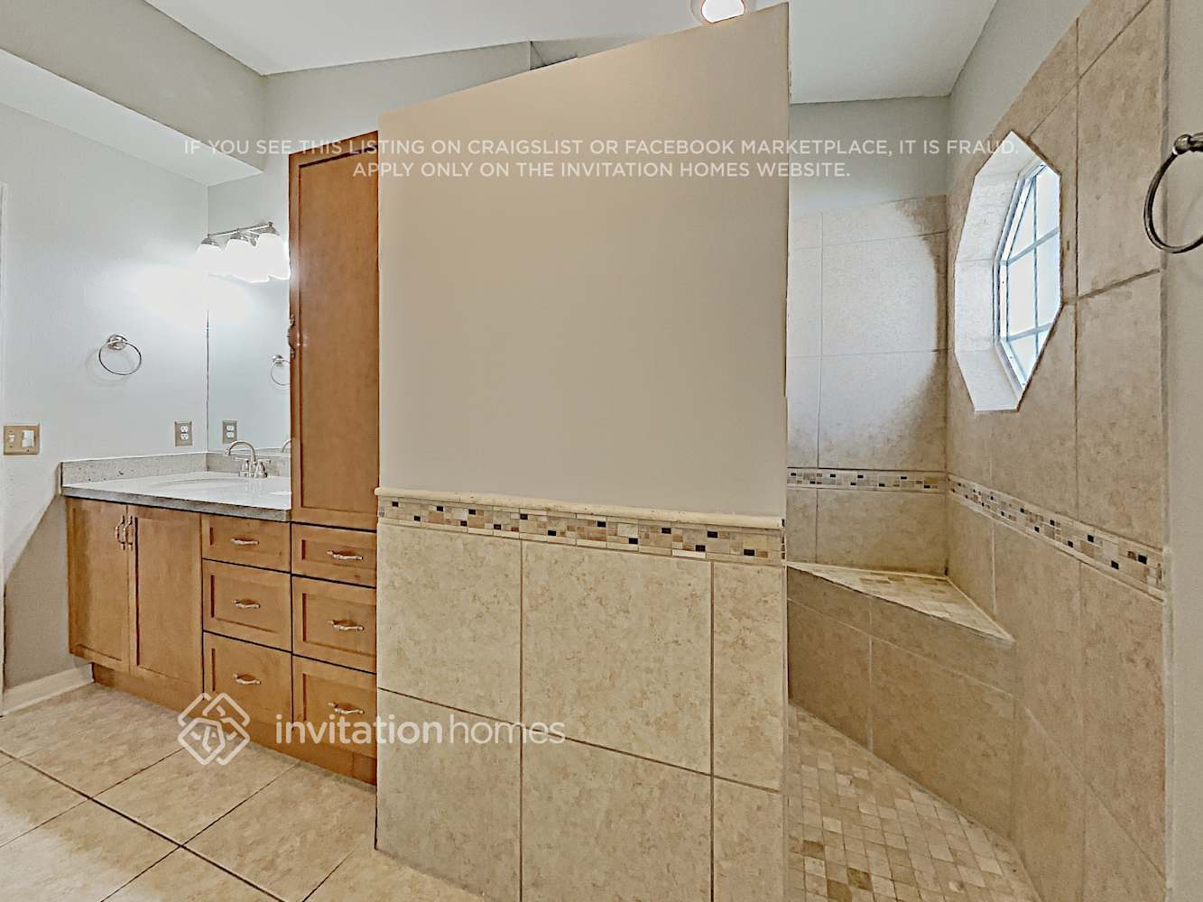 Building Photo - 1622 Hudderfield Cir W