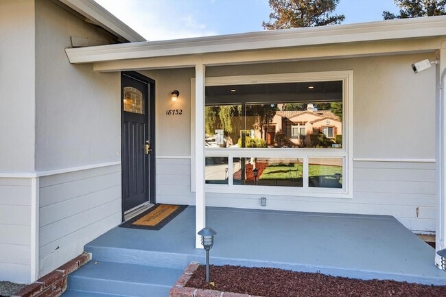 Building Photo - 18732 Afton Ave