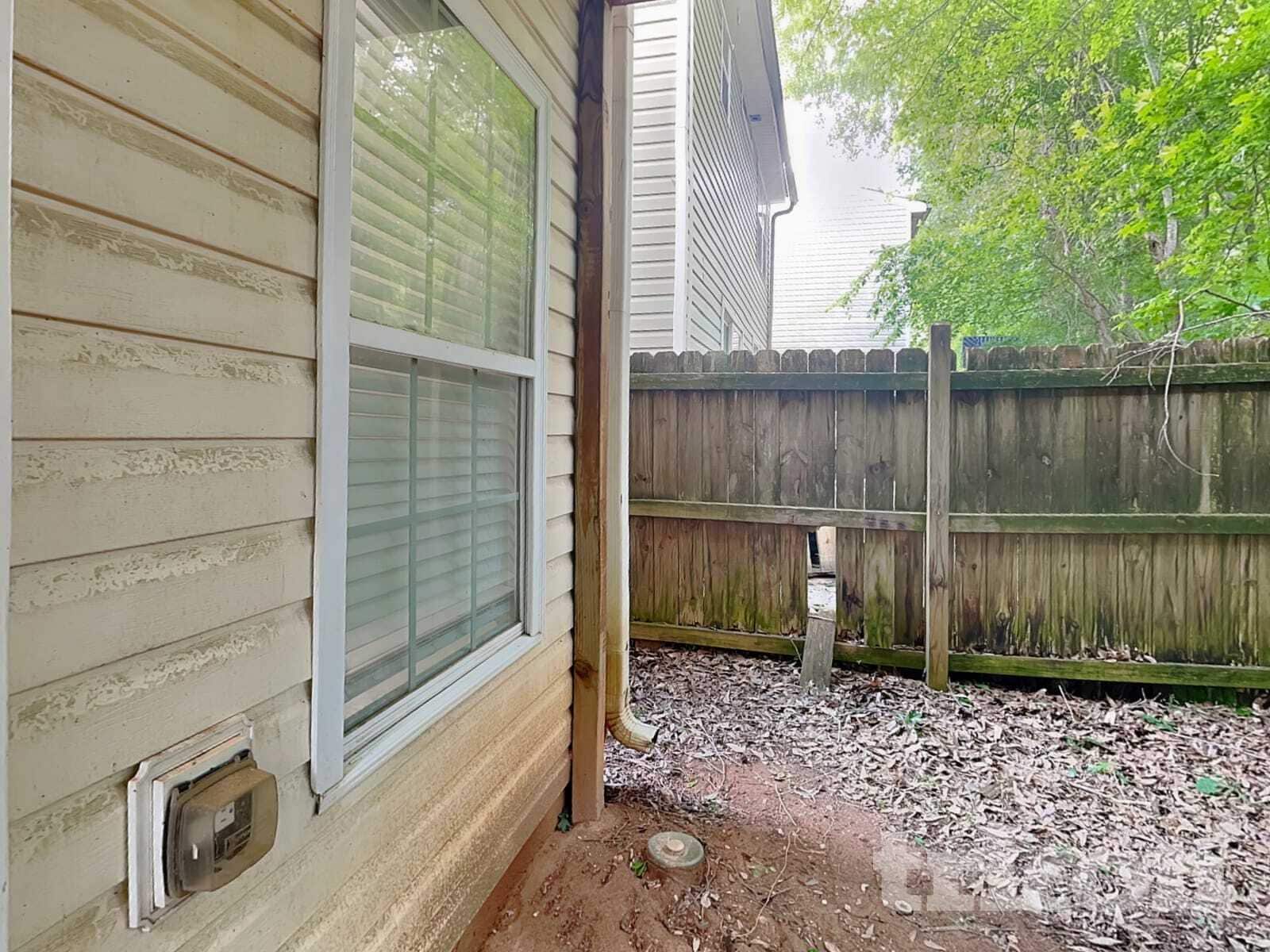Building Photo - 205 Lossie Ln