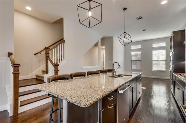 Building Photo - 1310 Branchwood Pl