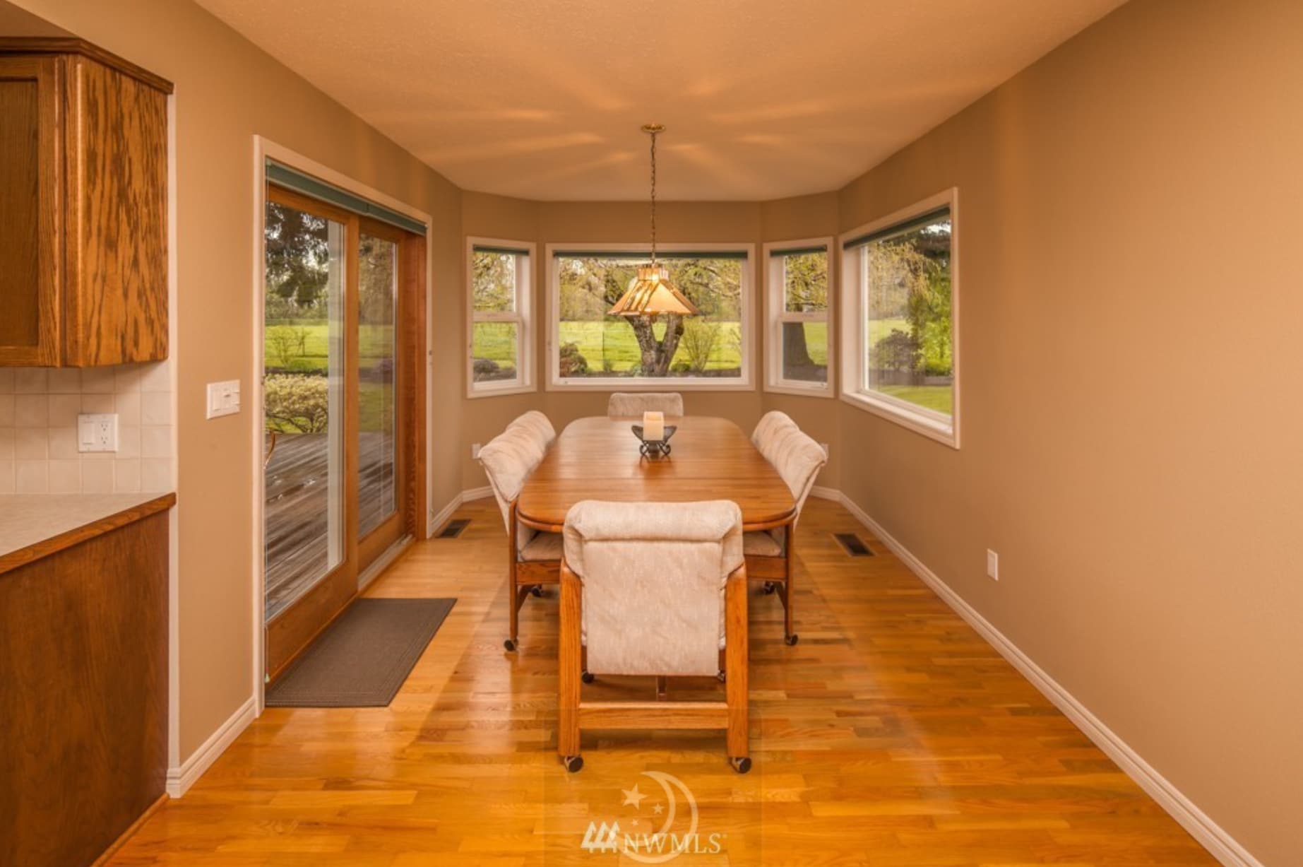 Building Photo - 5683 Putnam Rd