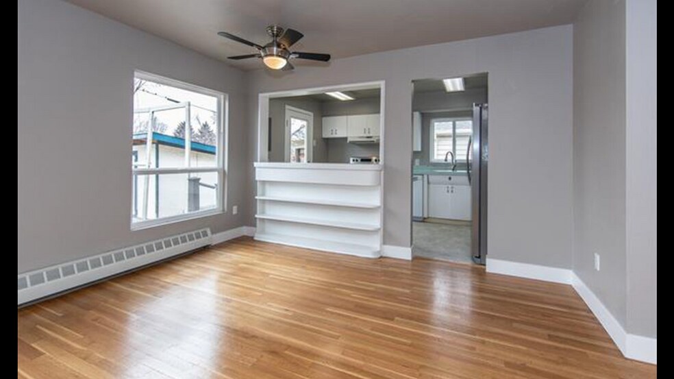Building Photo - 203 Elmwood Dr