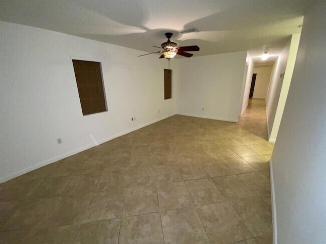 Building Photo - 4119 Ponza Pl