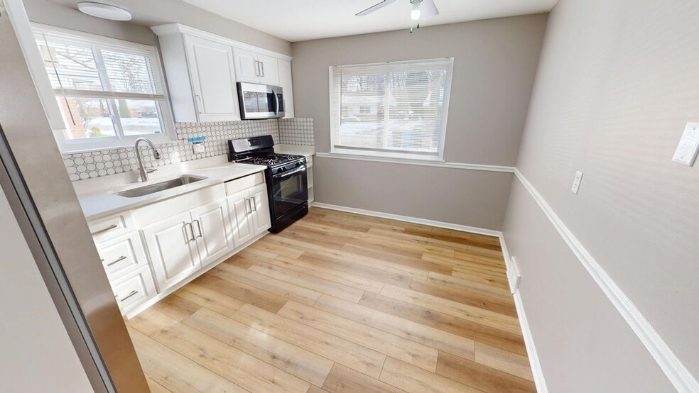 Building Photo - 1177 Connie