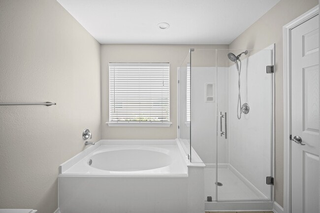 Building Photo - 11 Scenic Brook Ct