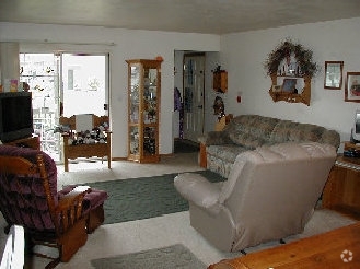 Living Room - Stillmeadow Village