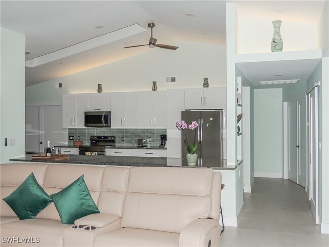 Building Photo - 3511 17th Ave SW