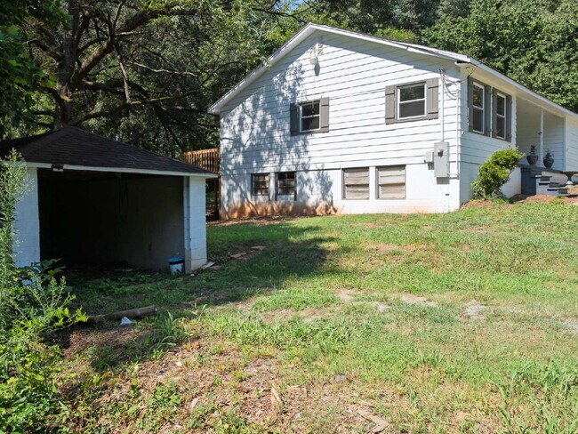 Building Photo - "Charming 3-Bedroom Home in Cramerton - Spacious 1217 Sq Ft with 2 Full Baths!"