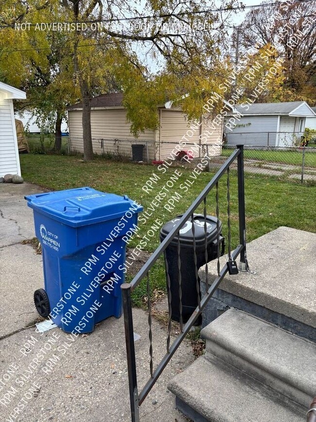 Building Photo - 6860 Continental-