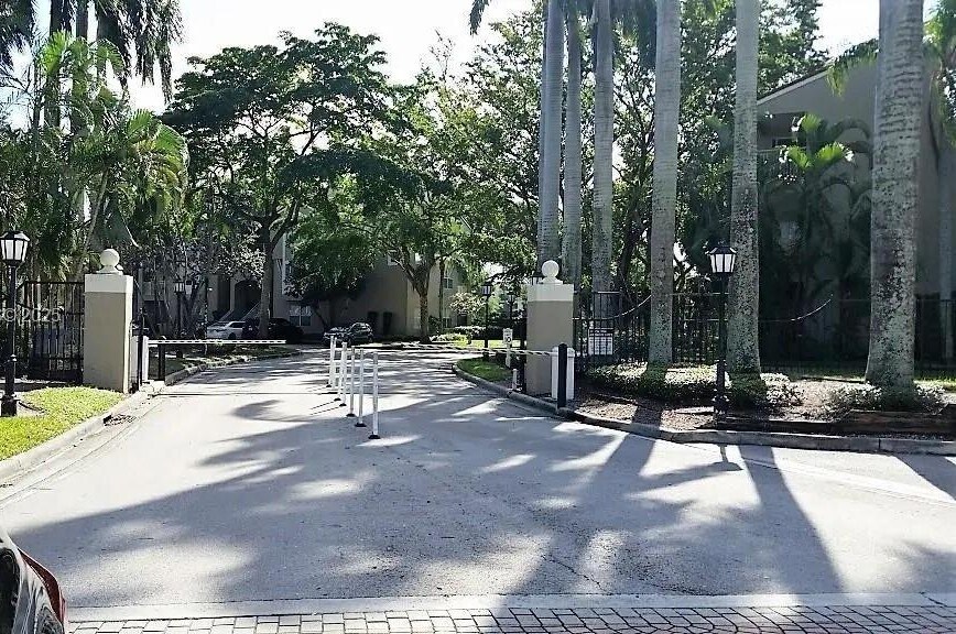 Building Photo - 1705 Palm Cove Blvd