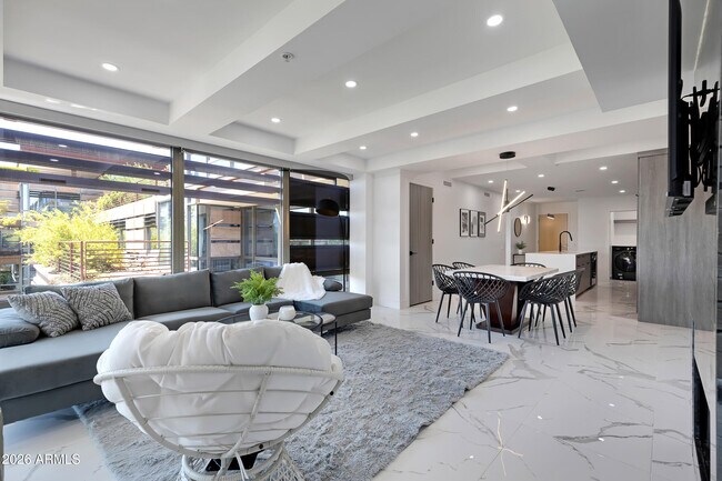 Building Photo - 7157 E Rancho Vista Dr