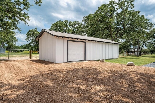 Building Photo - 3901 FM109