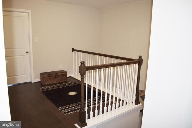 Building Photo - 11443 Hayloft Ln