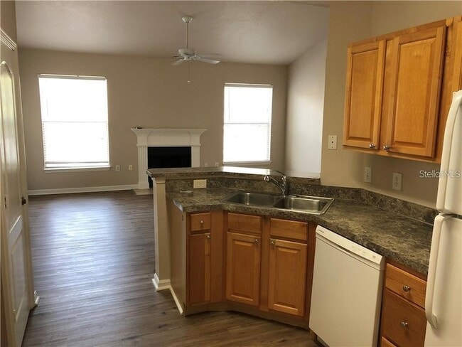 Building Photo - 10526 Villa View Cir