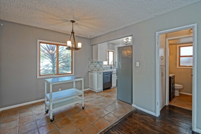 Building Photo - ENJOY INDOOR/OUTDOOR CALIFORNIA LIVING IN THIS CHARMING & STYLISH, 3BR1.5BA GOLDEN HILLS HOME W/ ...