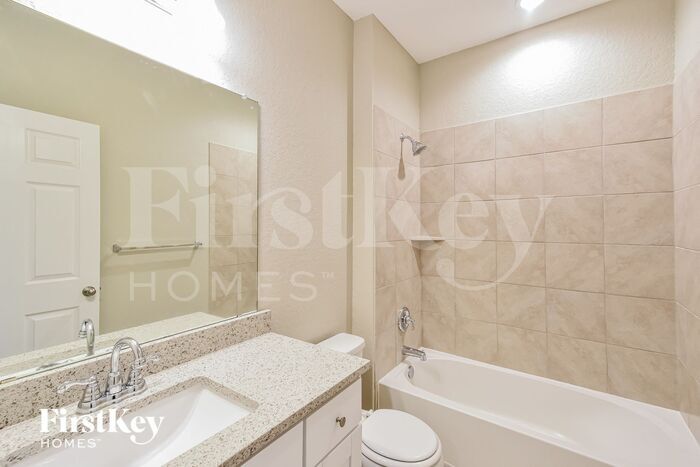 Building Photo - 10339 Rosalina Lp